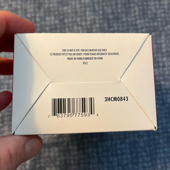 2180-MTT 2022 Hallmark Aquaman & The lost Kingdom Christmas Ornament - Picture 8 of 8